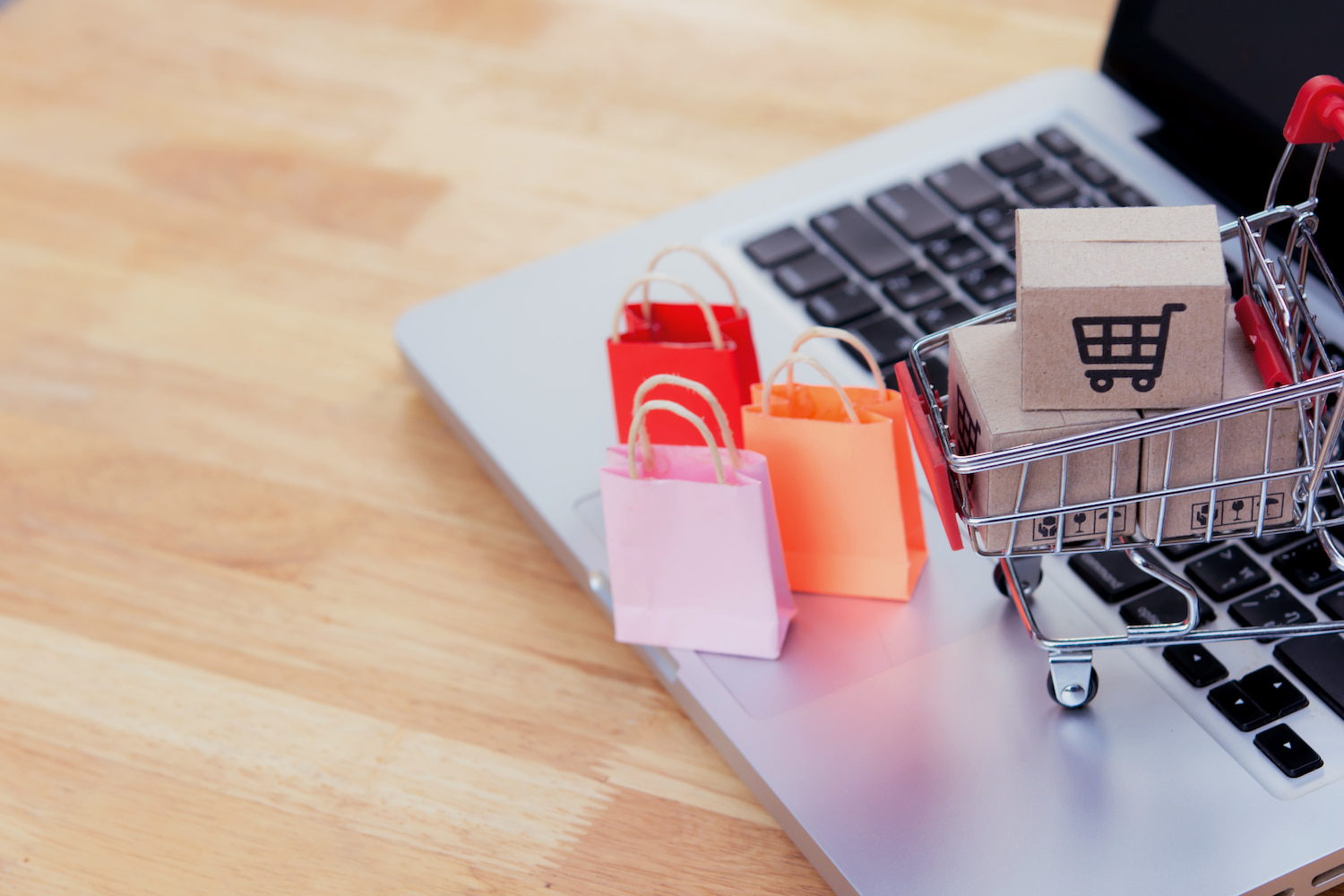 Cara Belanja Online biar Terhindar dari Strategi Anchoring - DOKU.Promo