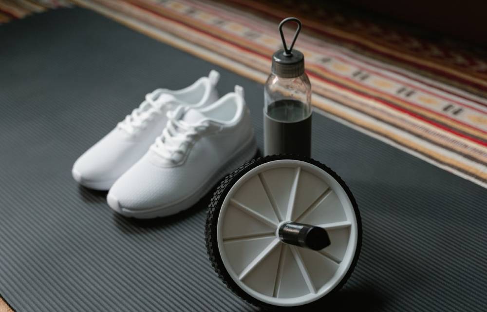 Workout di Rumah Tanpa Ribet! Ini Gerakan, Jadwal, dan Tipsnya untuk Pemula
