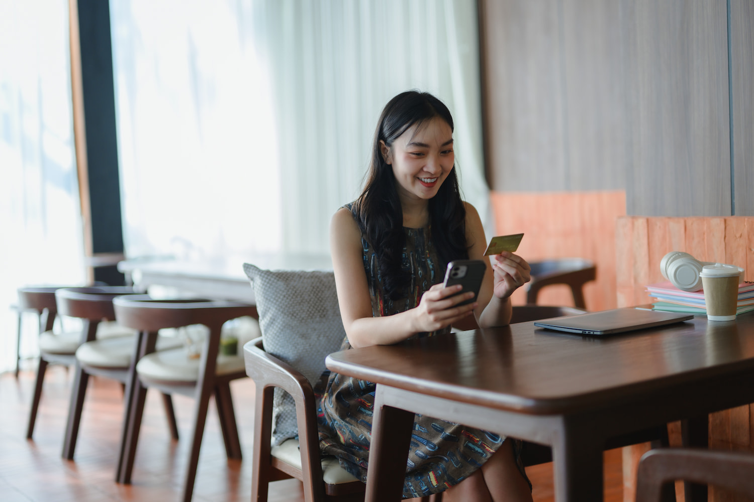 Keamanan Belanja Online dan Offline - DOKU.Promo