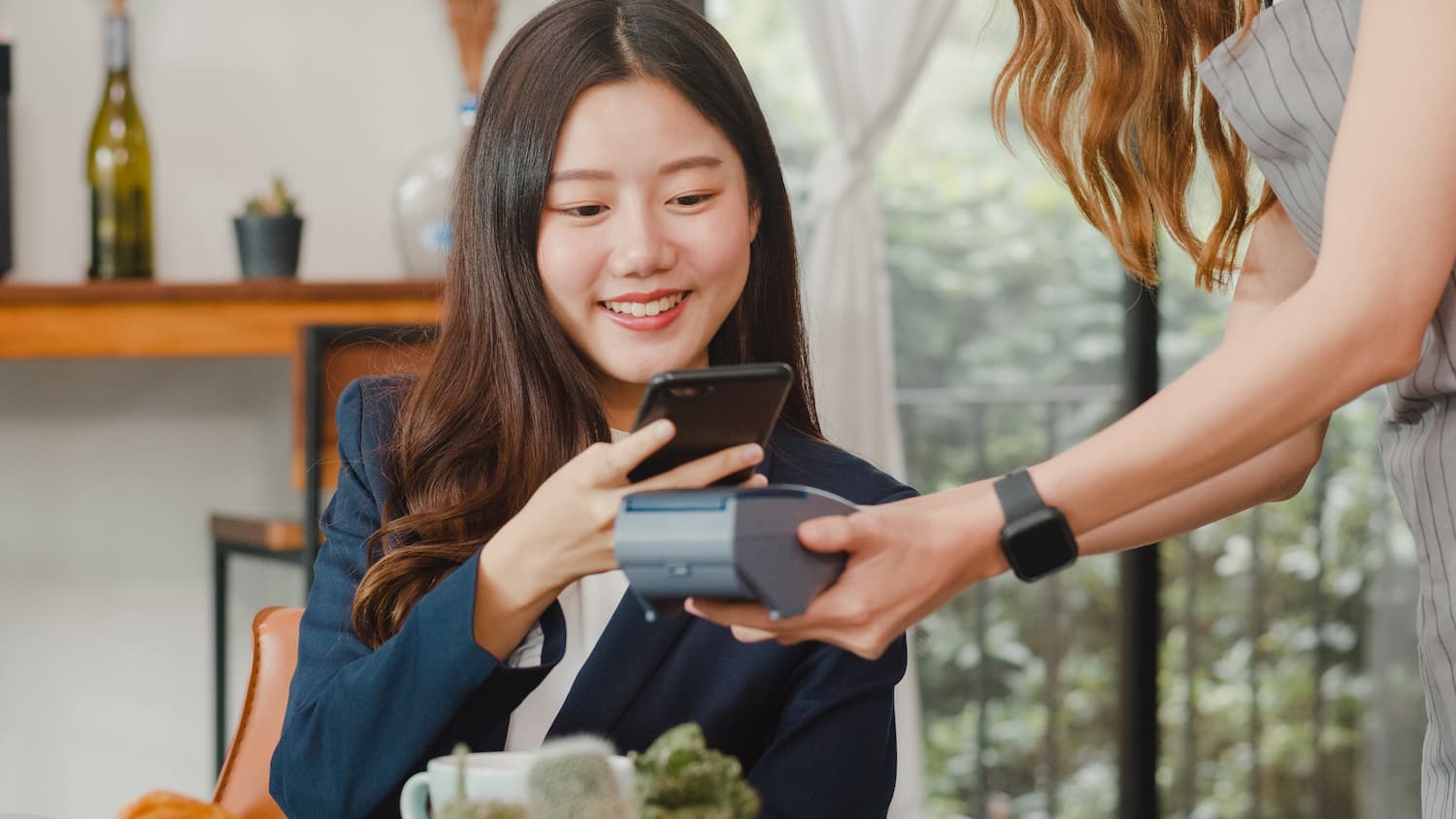 Transaksi Pembayaran di Restoran - DOKU.Promo