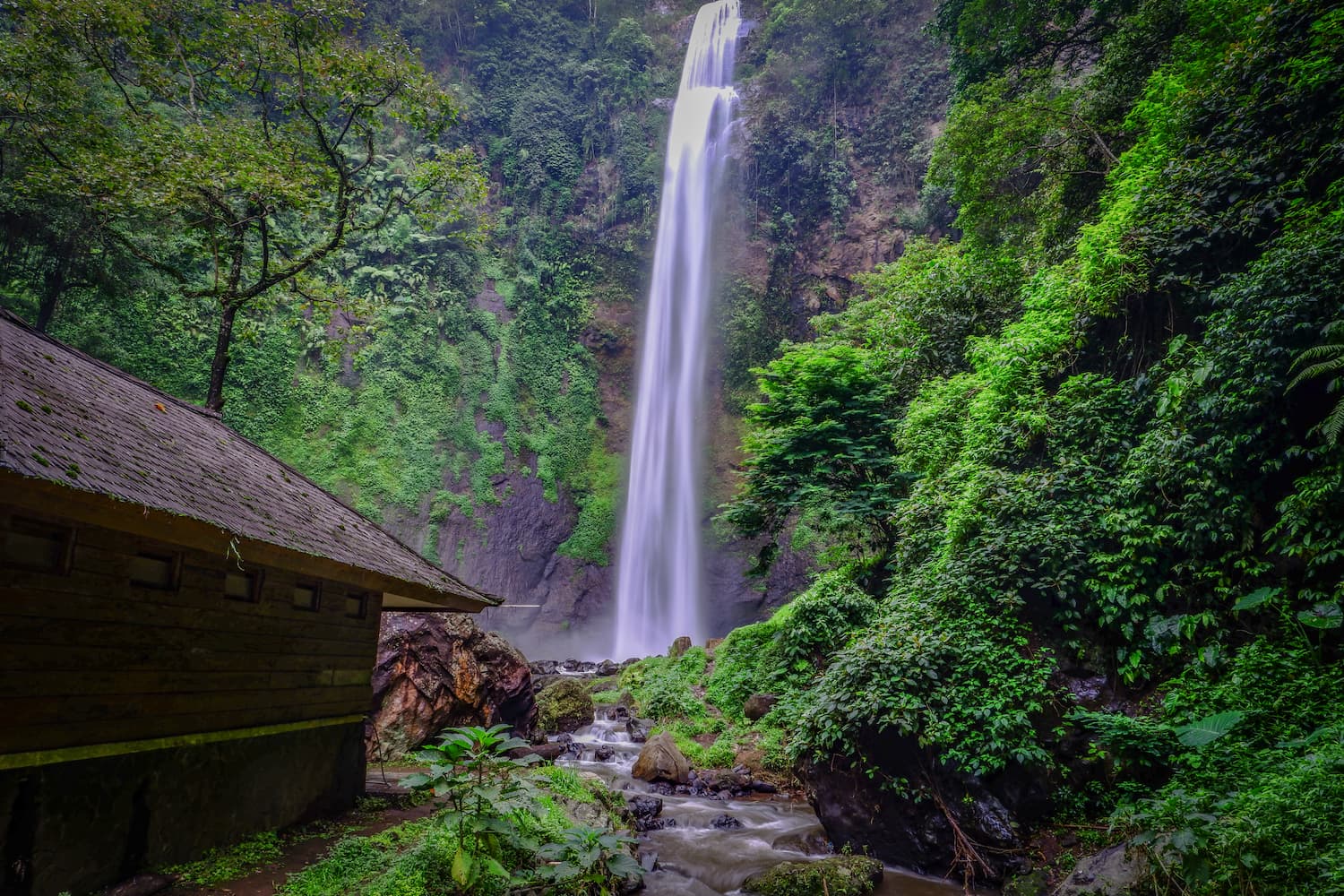 Curug di Bandung - DOKU.Promo