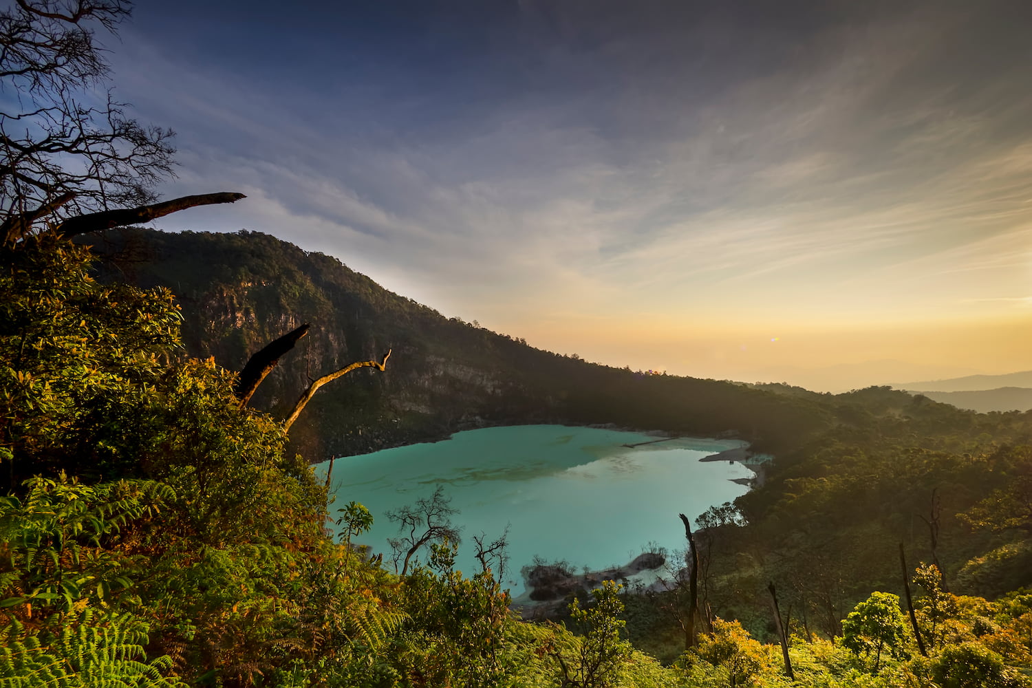 Kawah Putih, Bandung - DOKU.Promo