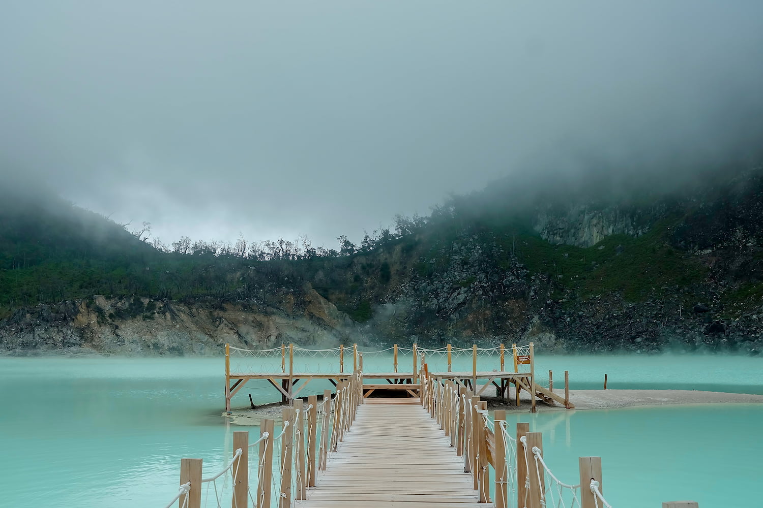 Kawah Putih Ciwidey - DOKU.Promo