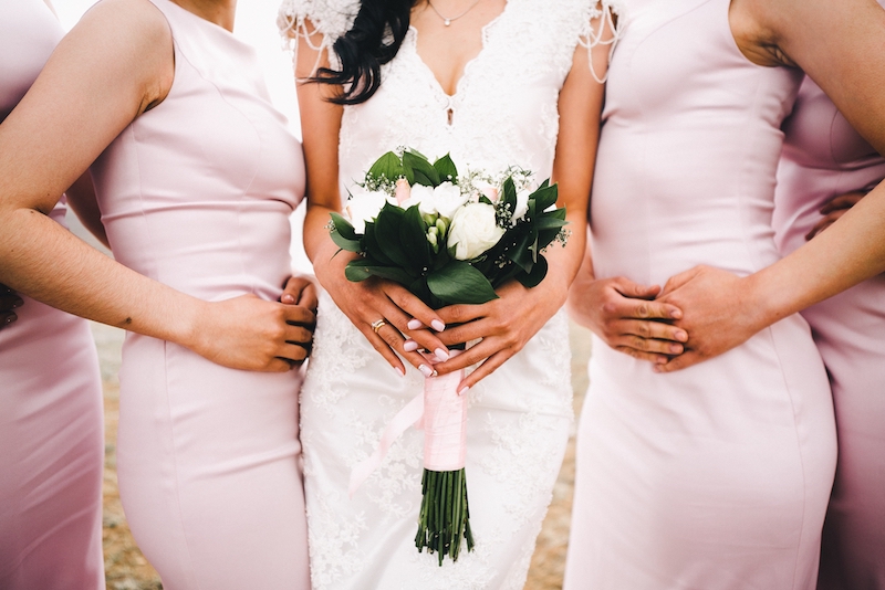 Sentuhan Romantis di Hari Istimewa: Referensi Baju Bridesmaid untuk Momen Tak Terlupakan!