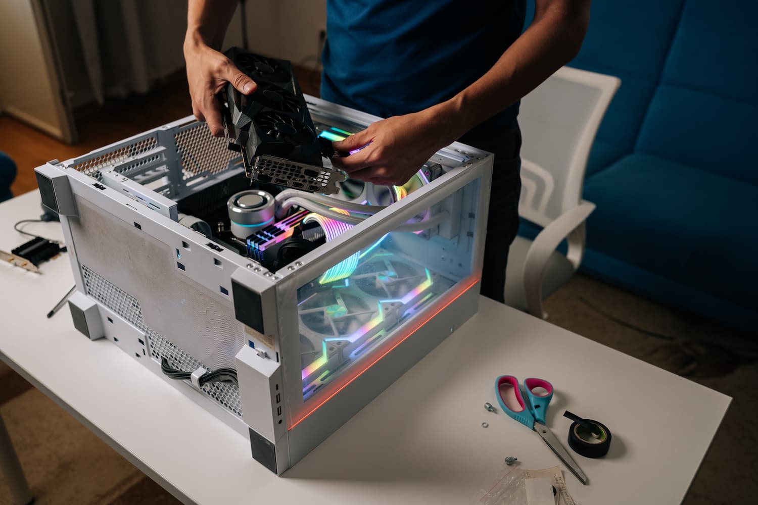 Mau Punya PC Tapi Nggak Bisa Rakitnya? Ini Cara Rakit PC Beserta Budgetnya