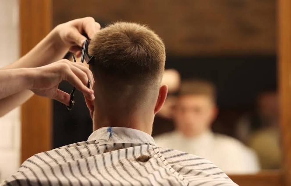 10 Gaya Rambut Pria yang Cocok untuk Berbagai Bentuk Wajah dan Gaya