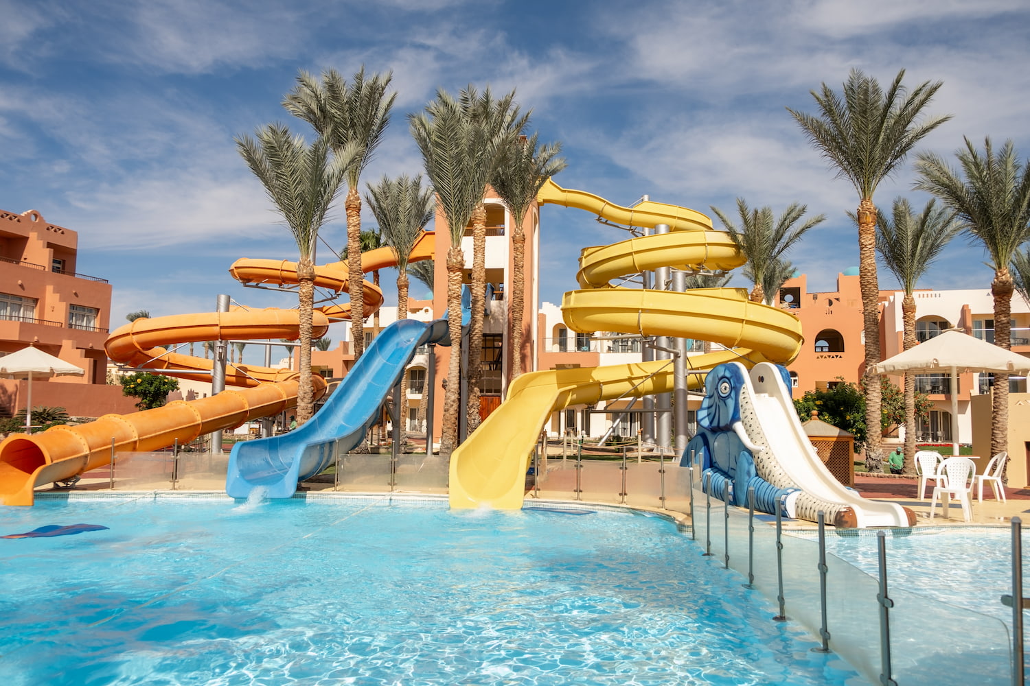 Momen Liburan Seru Keluarga di Water Park - DOKU.Promo