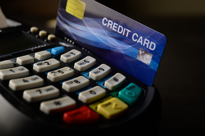 6 Manfaat Kartu Kredit kalau Kamu Bijak Memakainya, Bikin Makin Kaya!