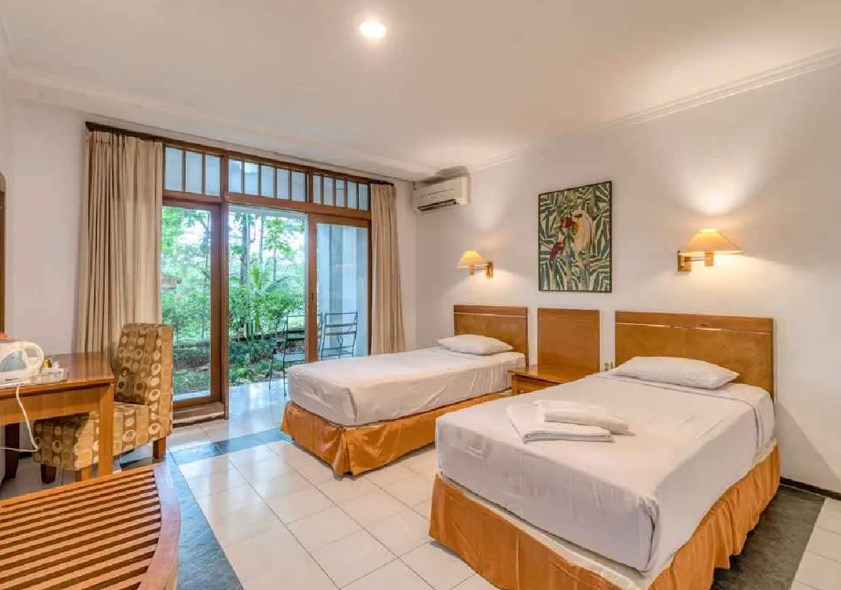 Menginap Nyaman di Deluxe Room Tidar Hotel Diskon 10%